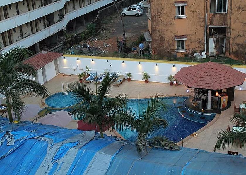 Goa Colva Pool Overview
