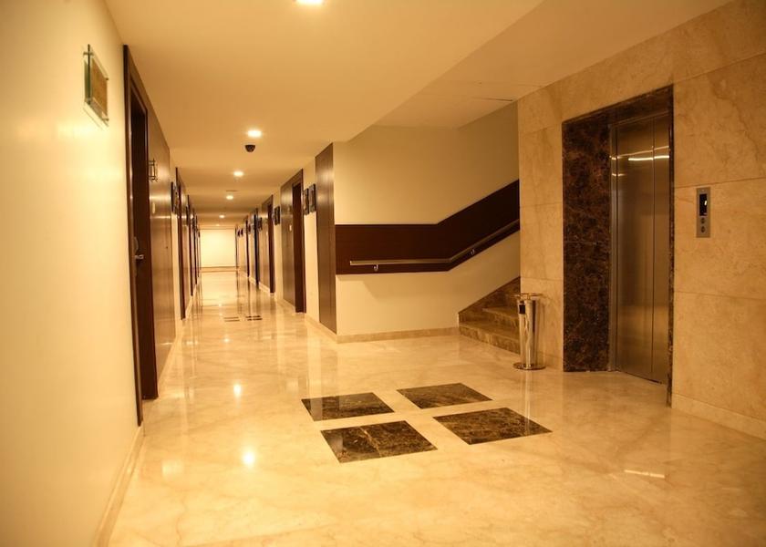 Tamil Nadu Trichy Hallway