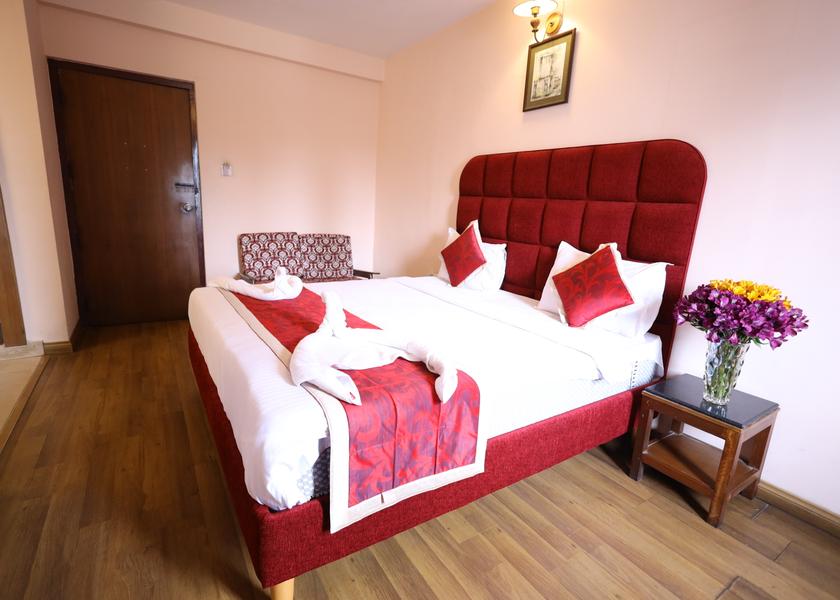Tamil Nadu Ooty Prince Deluxe