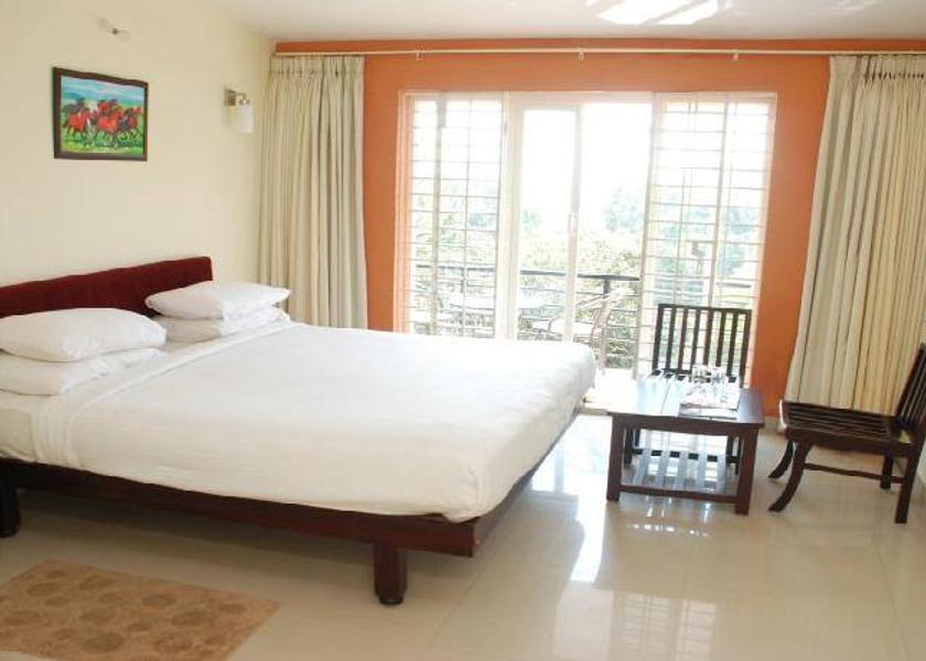 Karnataka Madikeri caveri holiday resort stfp m