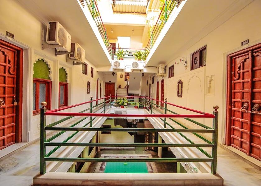 Rajasthan Udaipur Hotel Exterior