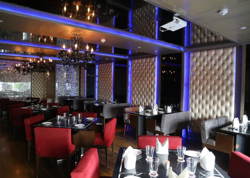Delhi Delhi Food & Dining
