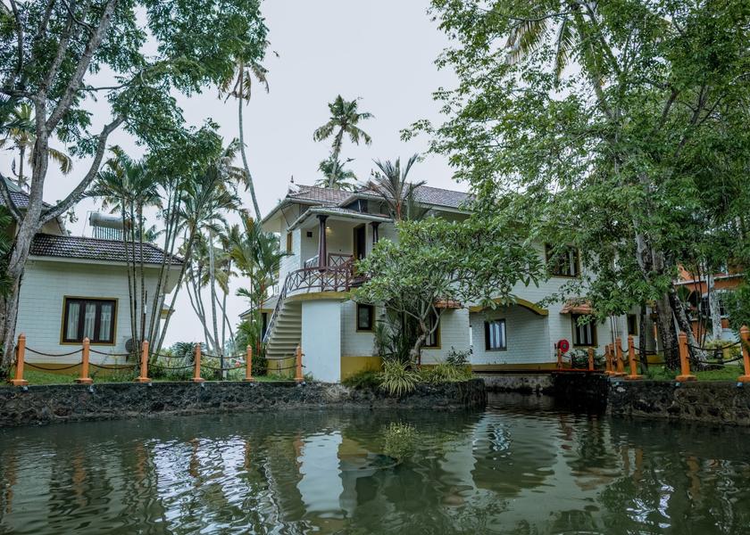 Kerala Alleppey Hotel Exterior