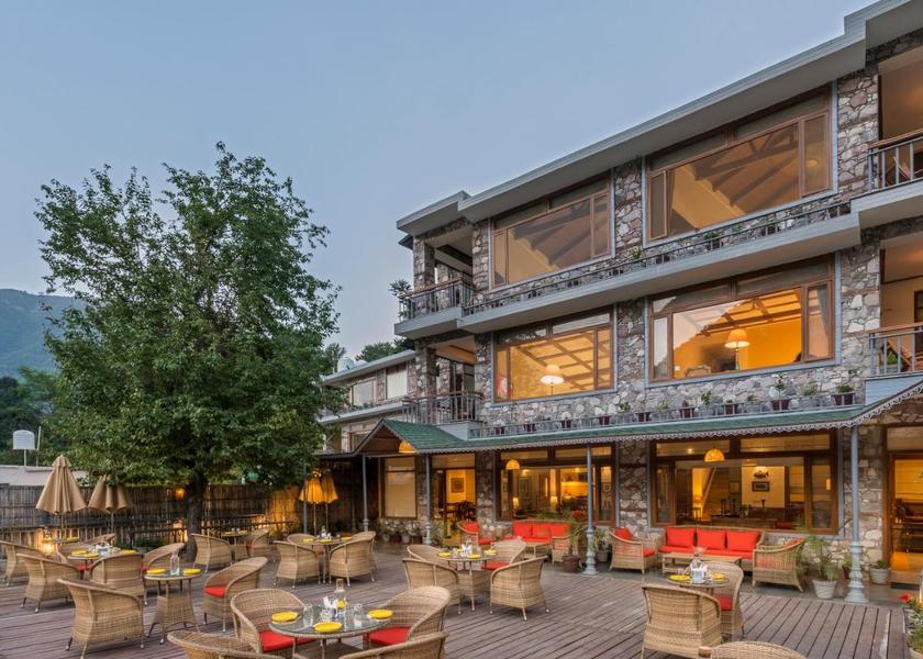 Uttarakhand Bhimtal Hotel Exterior