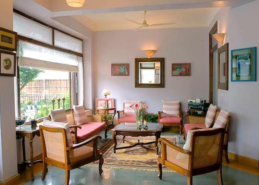 Uttarakhand Bhimtal Hotel Exterior