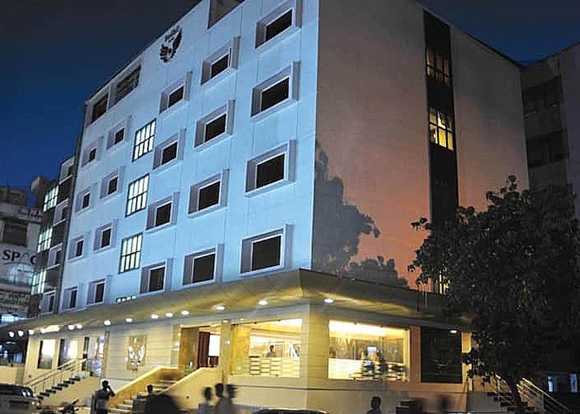 Andhra Pradesh Visakhapatnam building night photo x smeggl