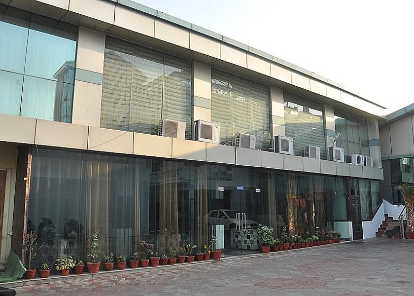 Uttarakhand Dehradun Hotel Exterior