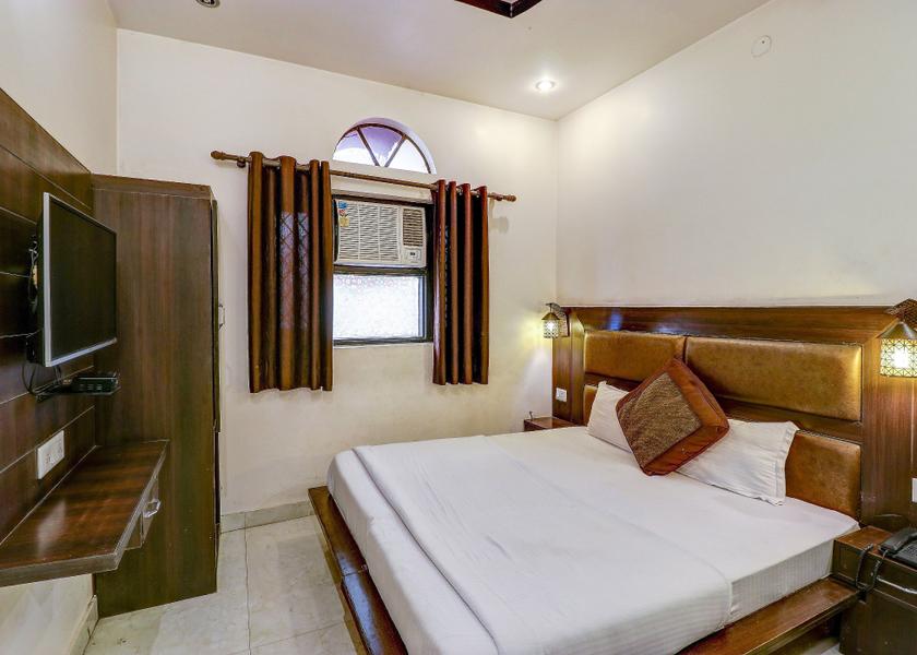 Uttarakhand Dehradun Family Suite with City View