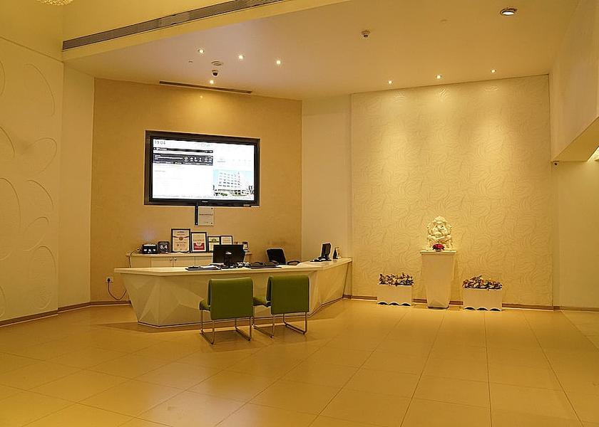 Maharashtra Mumbai Public Areas