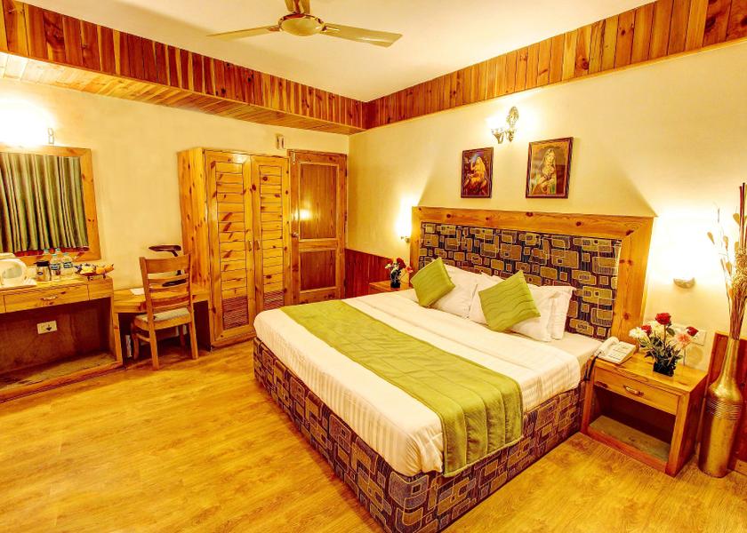 Himachal Pradesh Manali Honeymoon suite