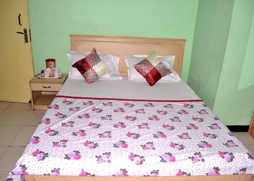 Uttar Pradesh Agra Non AC Double Bed (With Fan)