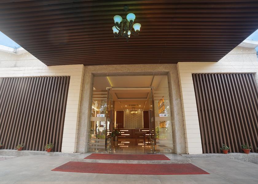 Madhya Pradesh Khajuraho Hotel Exterior
