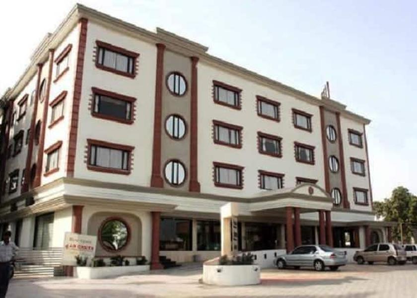 Gujarat Anand Facade