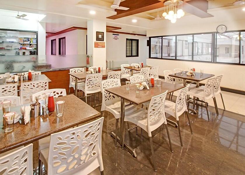 Gujarat Anand Food & Dining