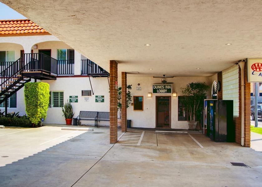 California Los Angeles Lobby