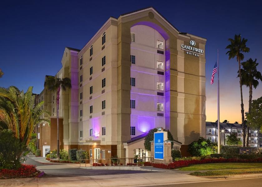 California Anaheim Exterior