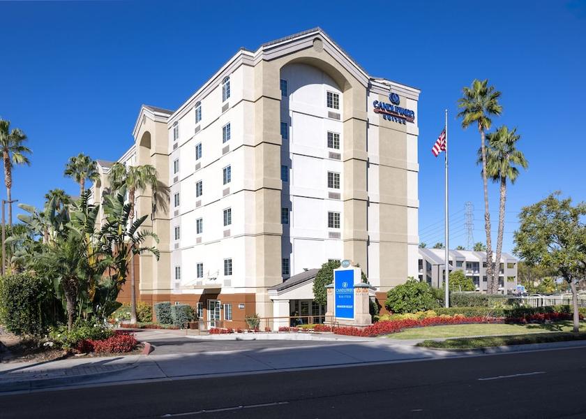 California Anaheim Exterior