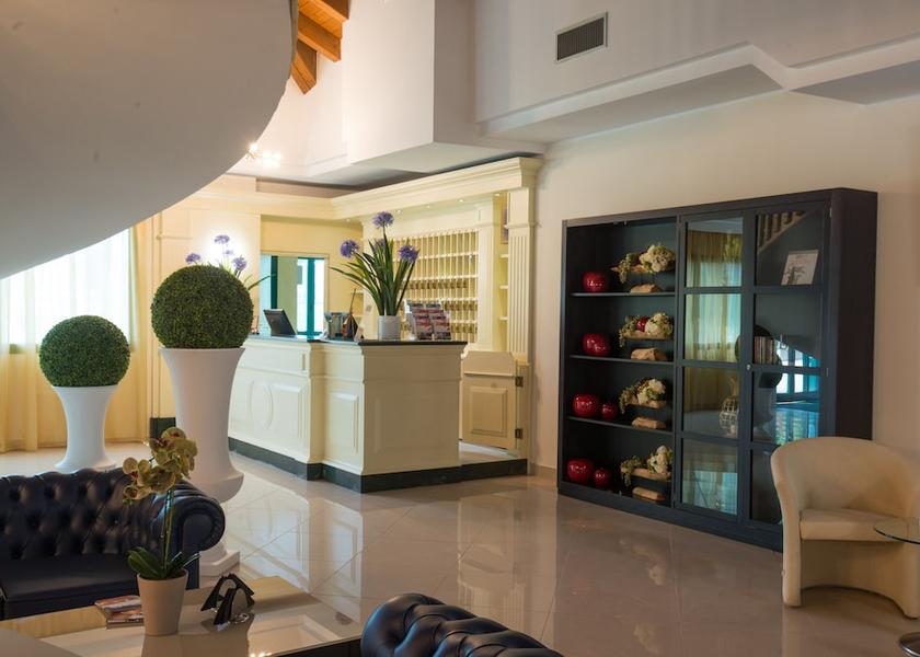 Lombardy San Vittore Olona Lobby sitting area