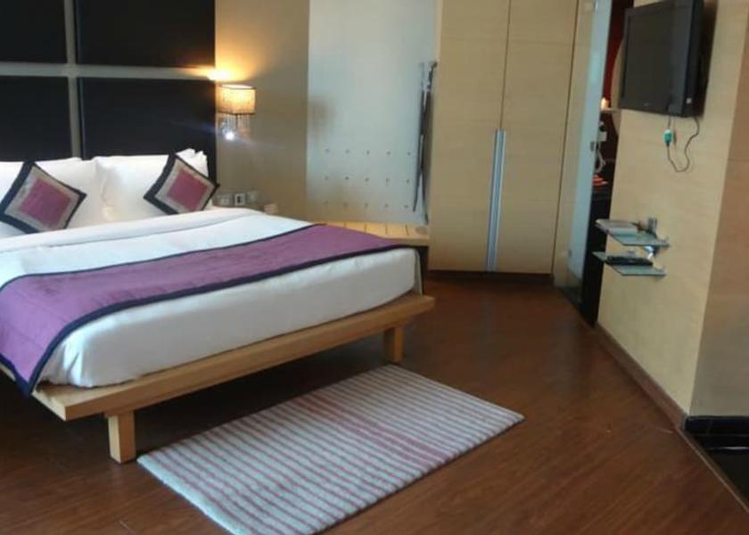 Maharashtra Navi Mumbai Room