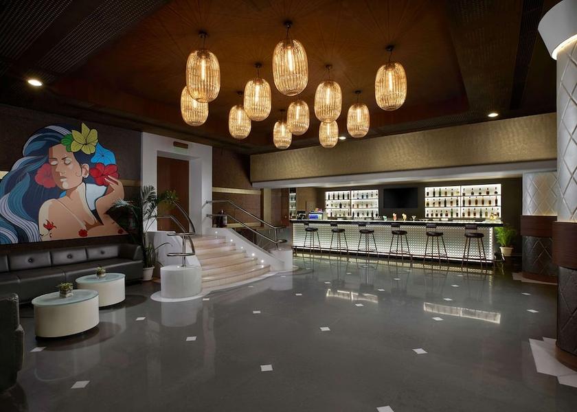 Goa Cavelossim Bar (on property)