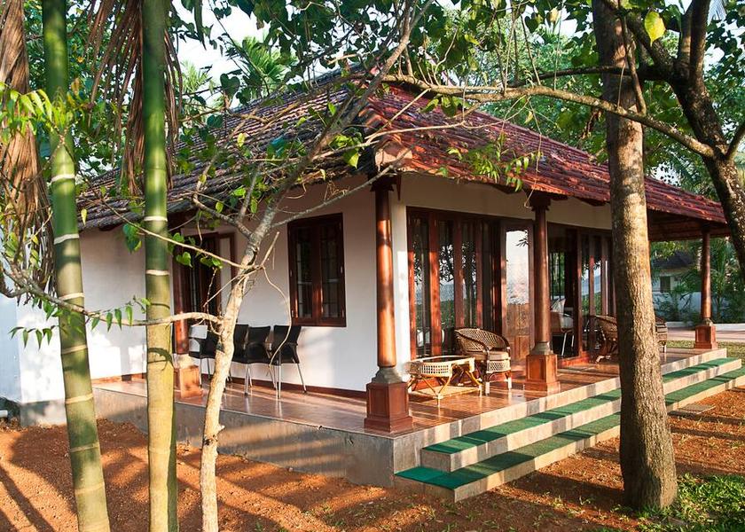 Kerala Kumarakom Hotel Exterior