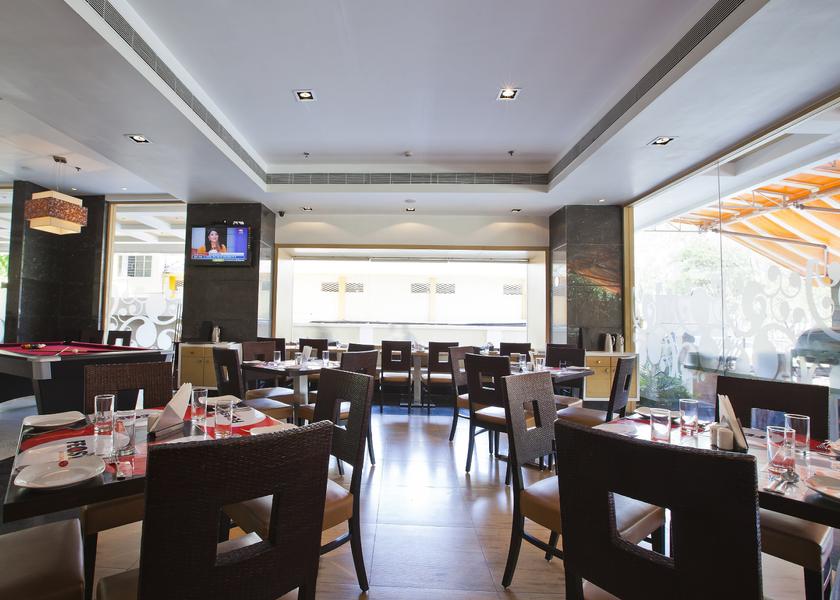 Maharashtra Pune Food & Dining