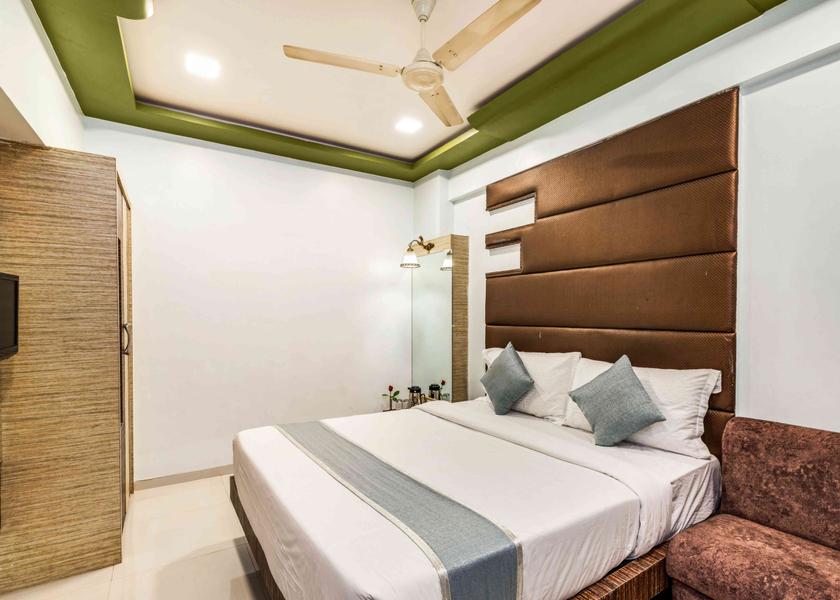 Maharashtra Lonavala Suite Room