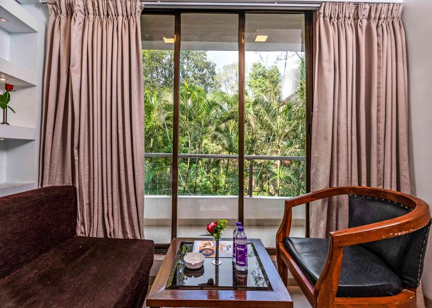 Maharashtra Lonavala Super Deluxe Room