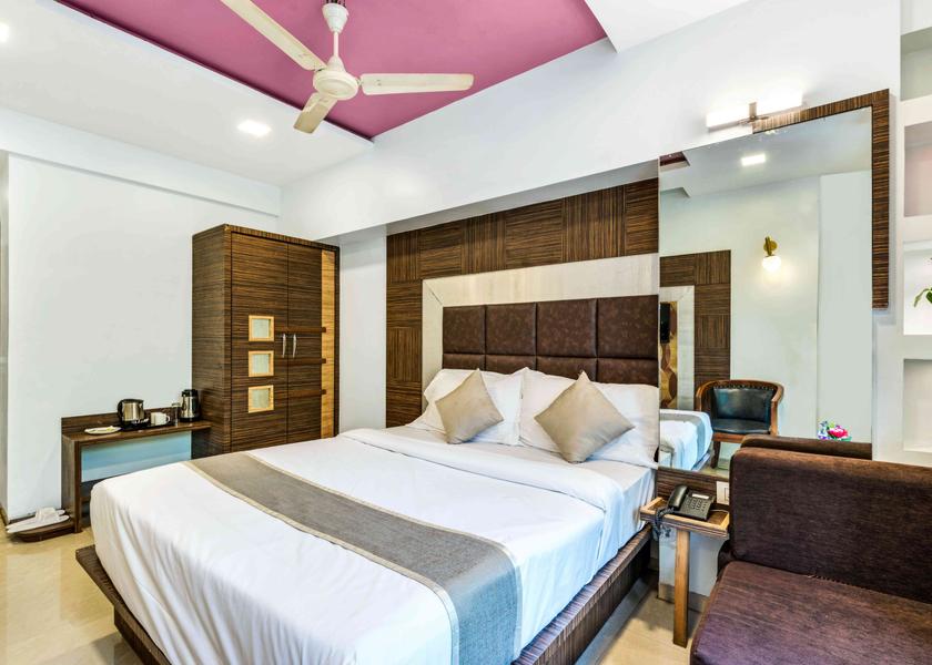 Maharashtra Lonavala Suite Room