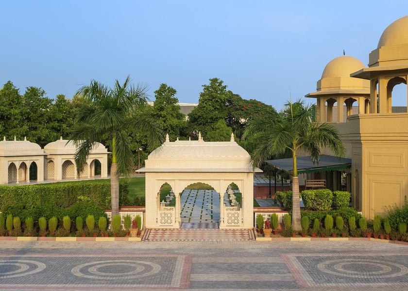 Haryana Gurugram Hotel Exterior