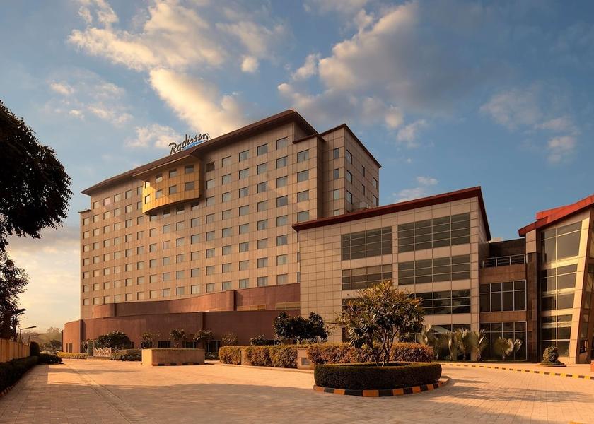 Haryana Gurugram Hotel Exterior