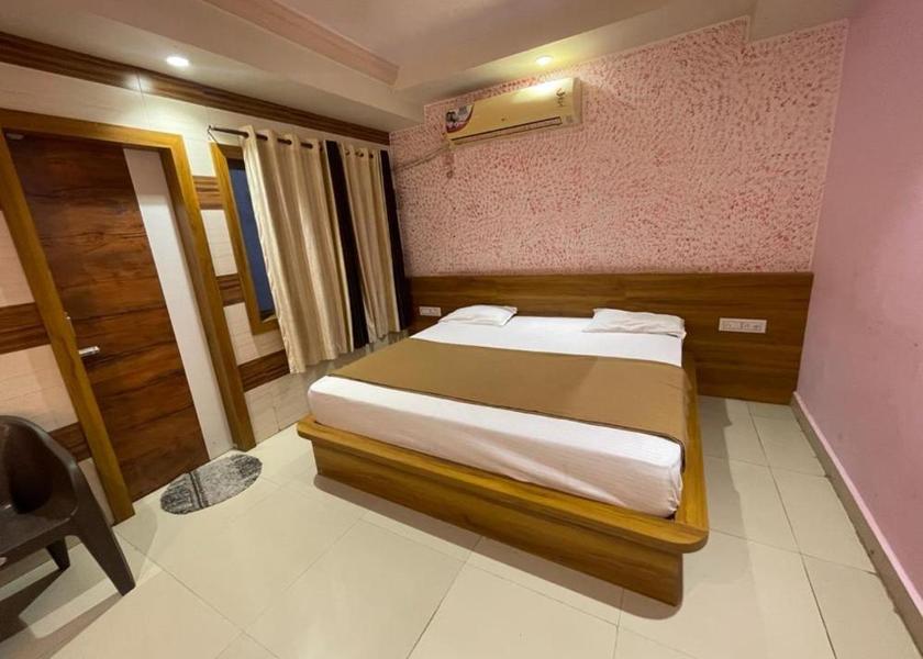Gujarat Somnath Double Bed AC Room