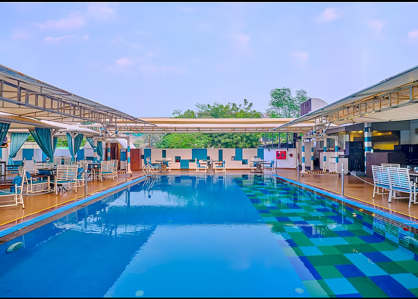 Maharashtra Pune Pool