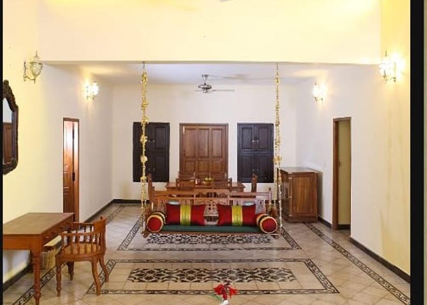Tamil Nadu Kumbakonam Panniyar Illam Central Coutyard With Swing