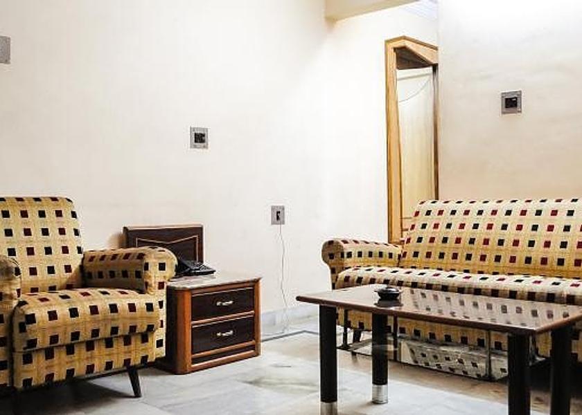 Uttar Pradesh Lucknow Public Areas