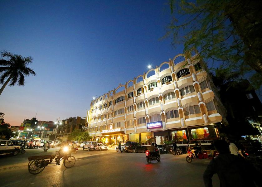 Uttar Pradesh Varanasi Hotel Exterior