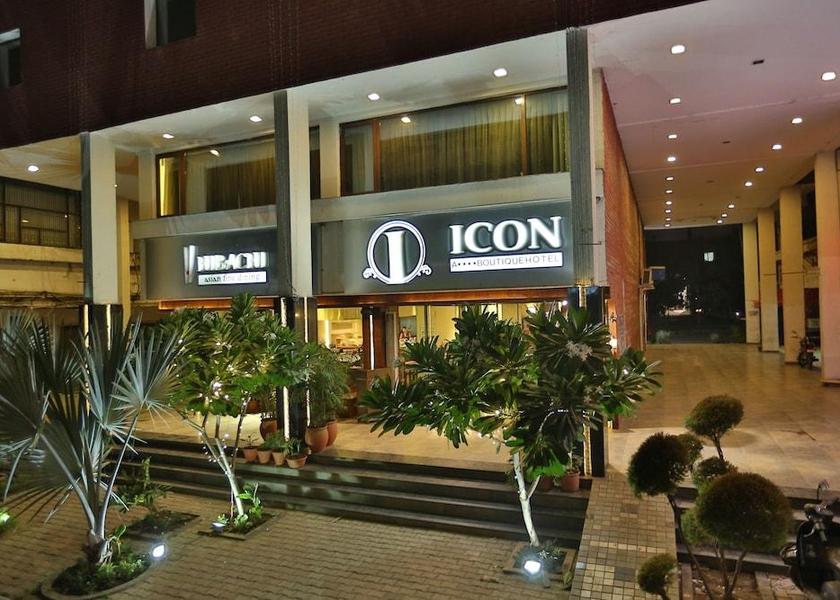 Punjab Chandigarh Hotel Exterior
