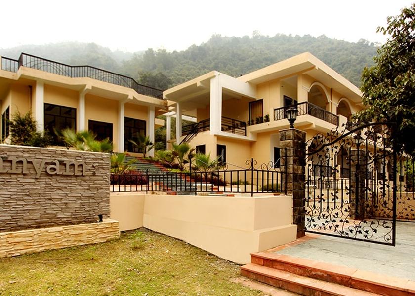 Uttarakhand Rishikesh Hotel Exterior