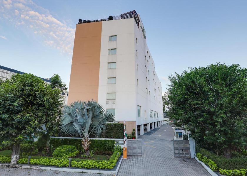 Punjab Chandigarh Hotel Exterior