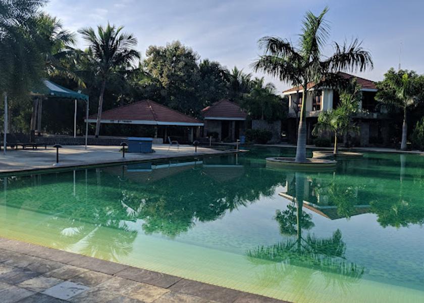 Tamil Nadu Mahabalipuram Pool