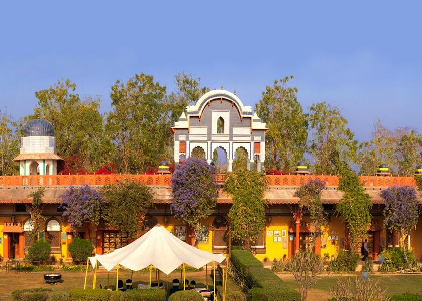 Madhya Pradesh Orchha Hotel Exterior