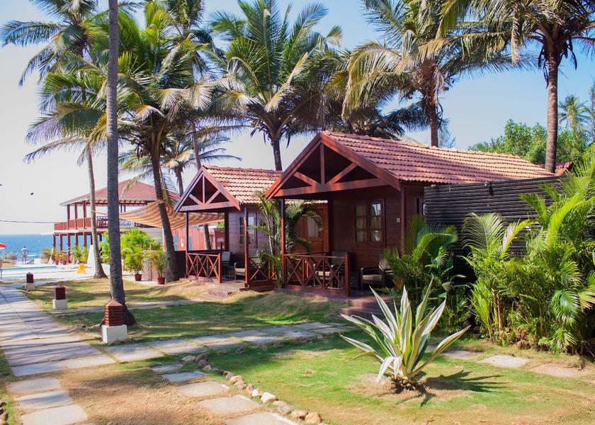 Goa Mandrem Hotel Exterior
