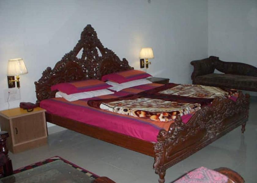 Karnataka Chikmagalur Deluxe AC Room
