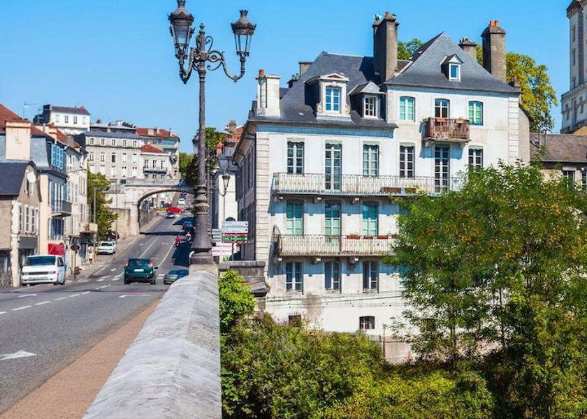 Nouvelle-Aquitaine Pau Bicycling