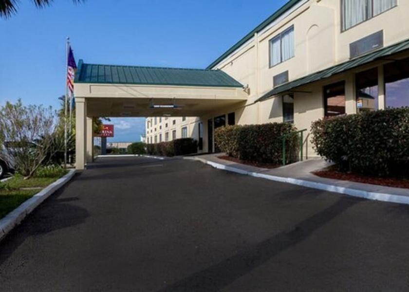 Louisiana Chalmette Facade