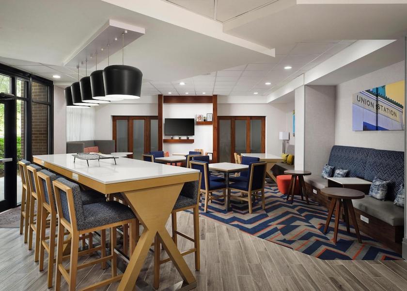 Mississippi Meridian Breakfast Area