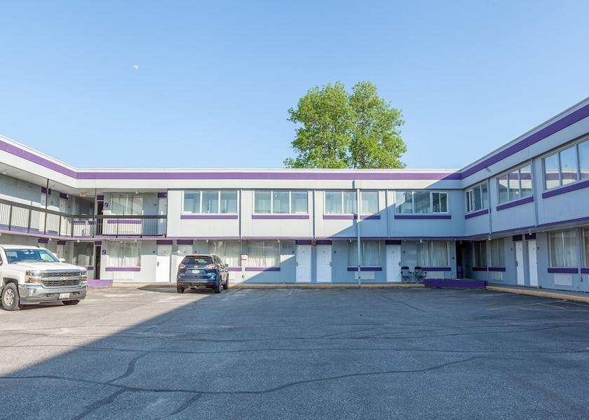 Ontario North Bay Exterior