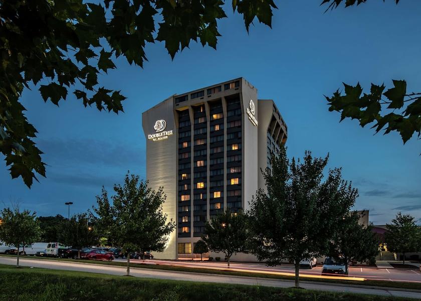 Pennsylvania Monroeville Exterior Detail