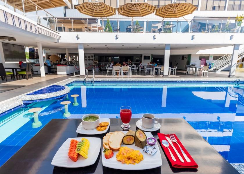 Santander Bucaramanga Breakfast buffet