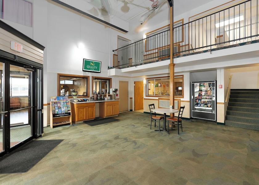 Montana Havre Breakfast area